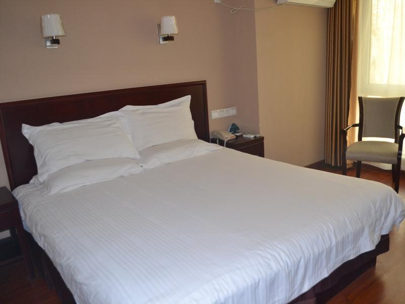 Greentree Inn Henan Luoyang Wangcheng Square Business Hotel Exterior photo